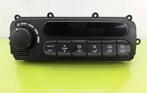 Chrysler 300M Climate control/heater control trim 04698199ABA