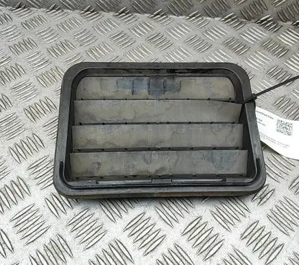 Mercedes-Benz GLS X166 Quarter panel pressure vent A1668300642