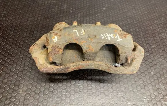 Renault Trafic II (X83) Front brake caliper