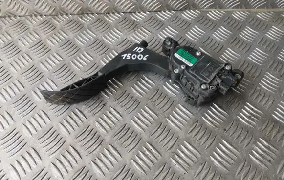 Skoda Fabia Mk1 (6Y) Accelerator throttle pedal 6Q1721503C