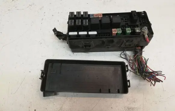 Chrysler 300 - 300C Fuse box set P04607496AE
