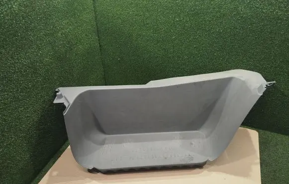 Man TGE 1gen Front sill trim cover 7C0863778