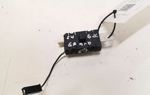 Citroen C4 Grand Picasso Aerial antenna amplifier 96570117980