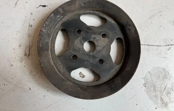 Nissan Primera Water pump pulley 