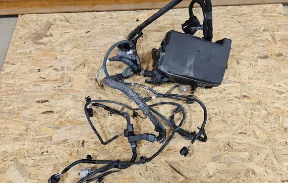 Toyota Auris E180 Fuse box set 82630