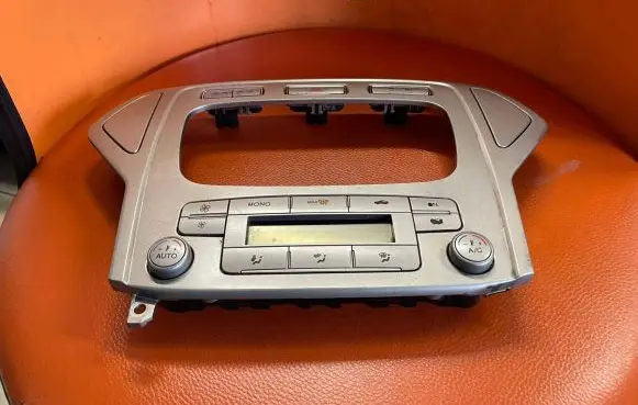 Ford Mondeo MK IV Climate control unit 7S7T18C612AH
