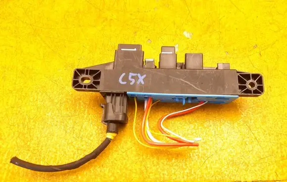 Citroen C5 X Fuse box set 9830004880