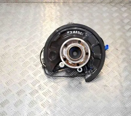 Mercedes-Benz A W176 Rear wheel hub A2464230420 2460306