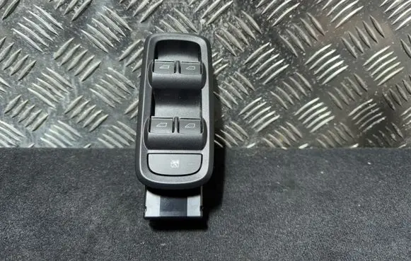 Ford Ecosport Quarter vent window switch EN15-14A132-AA