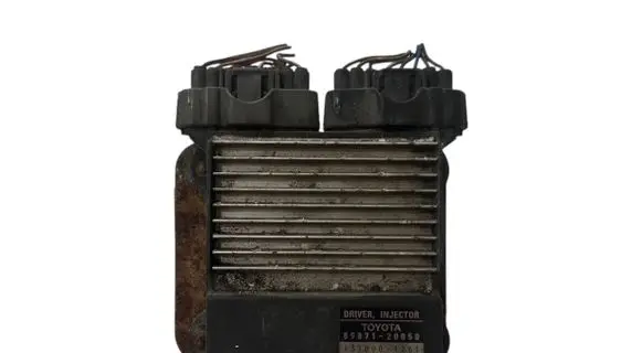 Toyota Avensis T250 Fuel injection control unit/module 8987120050 1310001261