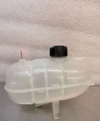 Renault Trafic III (X82) Coolant expansion tank/reservoir 