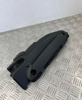 BMW 5 E60 E61 Engine cover (trim) 7788918