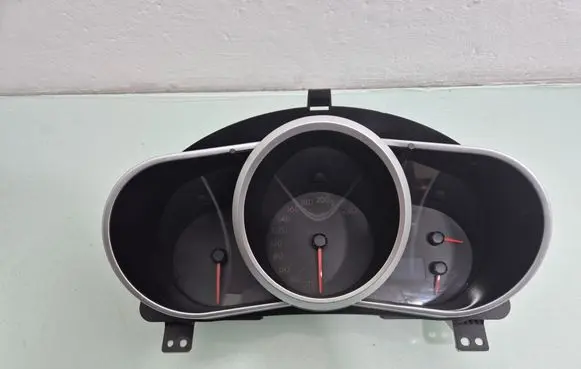 Speedometer (instrument cluster)