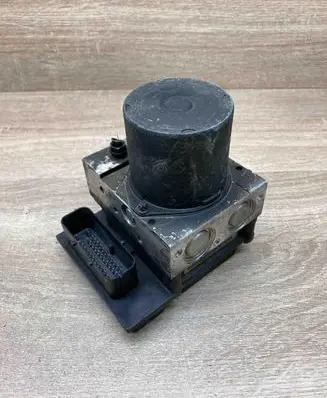 BMW 5 E60 E61 ABS Pump 6768906 6758743