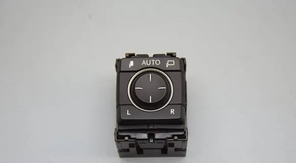 Lexus NX Wing mirror switch 183746