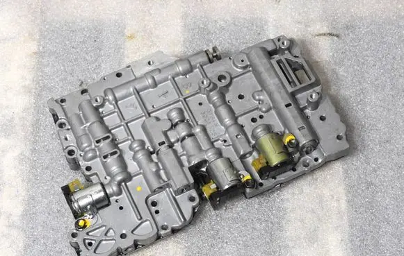 Isuzu Bighorn Transmission gearbox valve body AISIN893125 893125