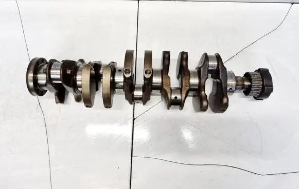 Volvo V70 Crankshaft 