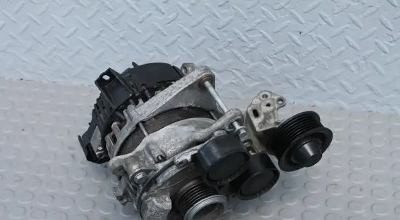 Nissan Qashqai J12 Generator/alternator QASHQAI2310A1749R 2310A1749R