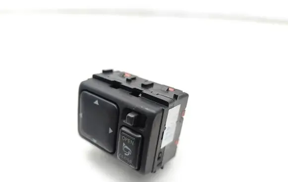 Nissan Pathfinder R51 Wing mirror switch 