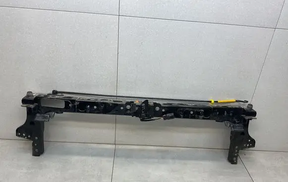 Top upper radiator support slam panel
