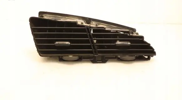 Peugeot 5008 Dashboard air vent grill cover trim 