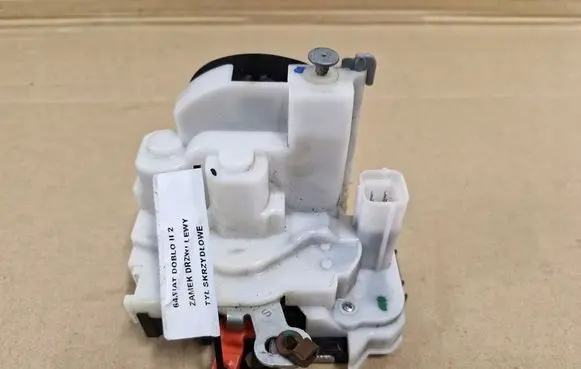 Fiat Doblo Loading door lock 519103570