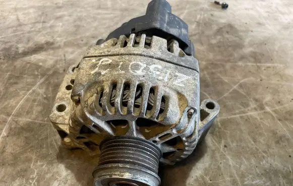 Opel Combo C Generator/alternator R1530097
