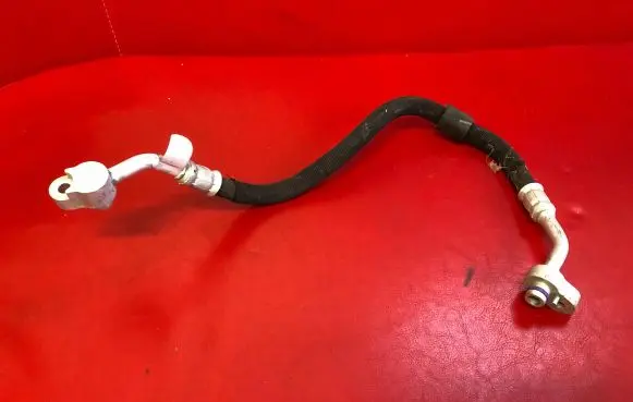 Audi A4 S4 B9 8W Air conditioning (A/C) pipe/hose 8w0816721c