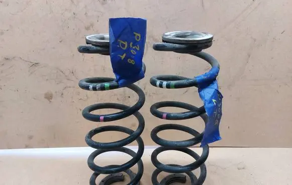 Peugeot 3008 I Rear coil spring 
