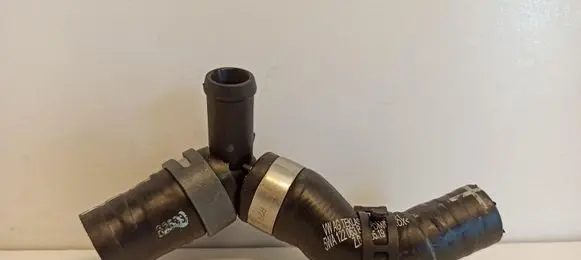 Audi A3 8Y Engine coolant pipe/hose 5WA122063B