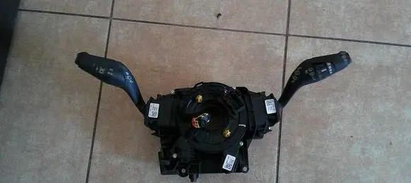 Ford S-MAX Indicator stalk DG9T14B522ATJW 151112C 17009027