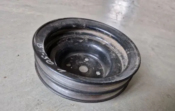 Mazda BT-50 Water pump pulley 