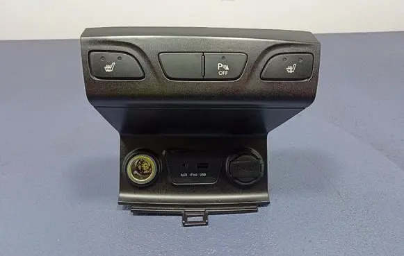Hyundai ix35 Other sill/pillar trim element 933102Y100