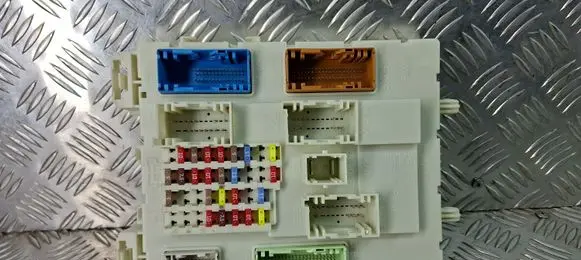 Volvo V40 Fuse module 31394135