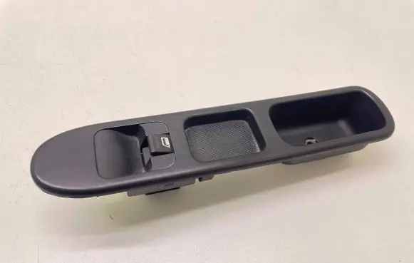 Peugeot 307 Electric window control switch PA6615FV