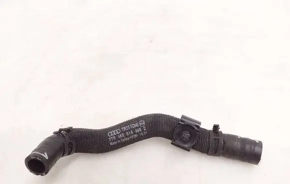 Audi e-tron Electric car engine cooling hoses/pipes 4KE819460C