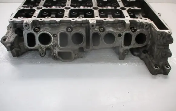Mini One - Cooper Coupe R56 Engine head 7812608 N47C16A