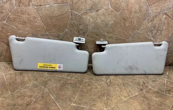 Mercedes-Benz C W203 Sun visor A2038171820