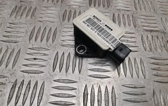 Audi A4 S4 B7 8E 8H ESP acceleration yaw rate sensor 8E0907637C