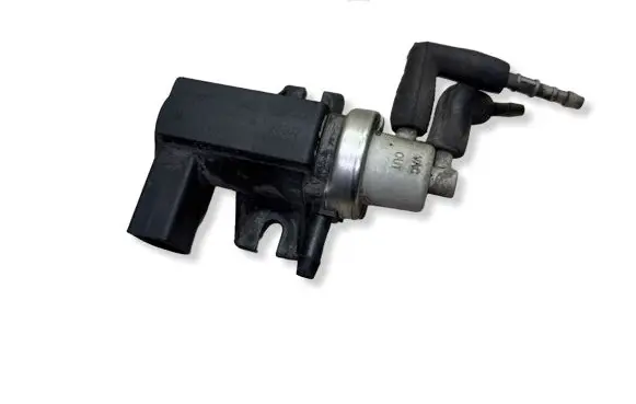Volkswagen Golf IV Turbo solenoid valve 1J0906627A