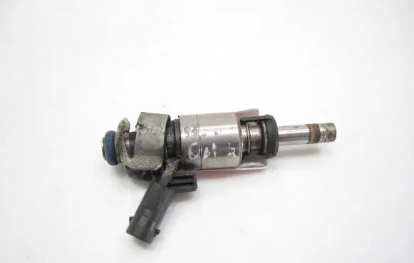 Audi A4 S4 B8 8K Fuel injector 06H906036G