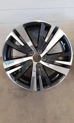 Peugeot 5008 R18 alloy rim 