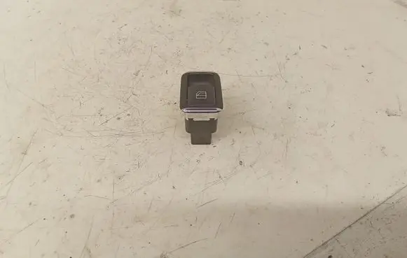 Mercedes-Benz C W204 Electric window control switch A2048707358