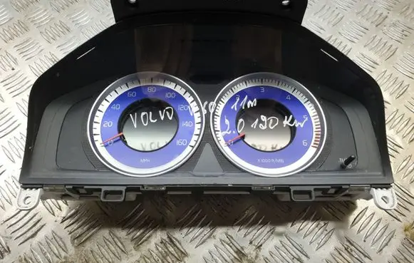 Volvo V60 Speedometer (instrument cluster) 31343497AA 69799780U
