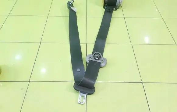Honda Insight Front seatbelt TKAH3EJ530 BEZPIECZENSTWA