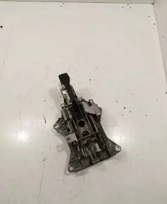 Steering wheel axle set