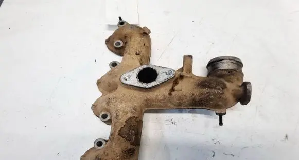 Volkswagen Golf III Intake manifold 028129713