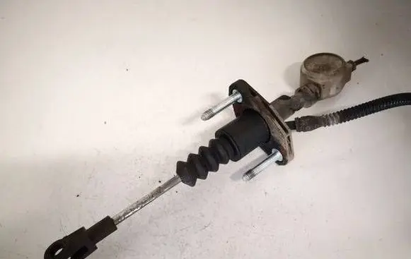 Clutch master cylinder