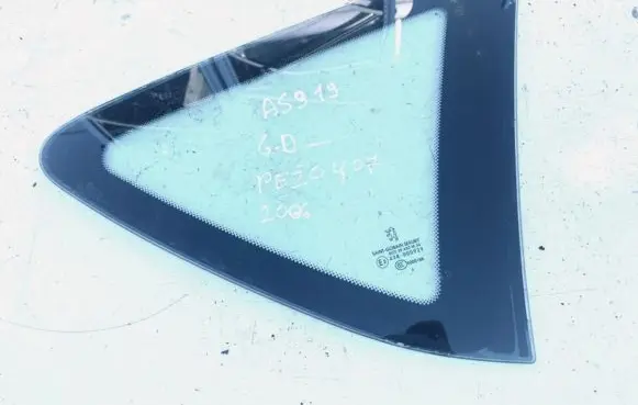 Peugeot 407 Rear side window