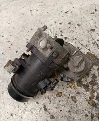 BMW X3 F25 Throttle valve 7810752 037851 27031301573